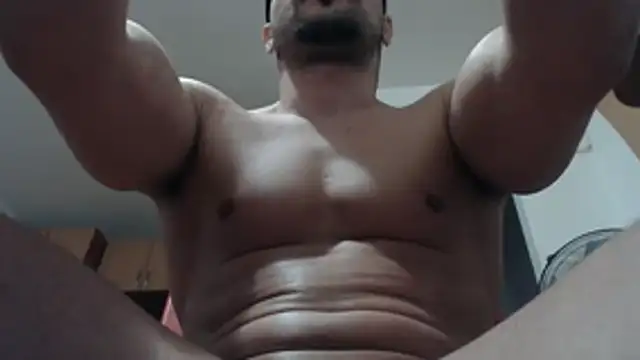 Snapshot of alex_blu chatting on 04/23/26, 12:29 alex blu online show from 04/23/26, 12:29