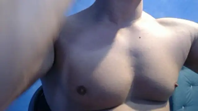 Snapshot of alex_blu chatting on 05/10/26, 08:08 alex blu online show from 05/10/26, 08:08
