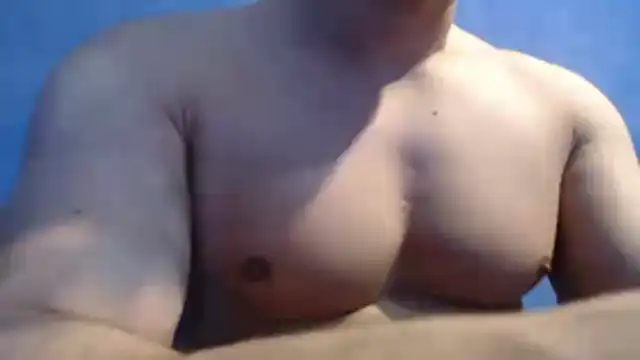 Snapshot of alex_blu chatting on 05/12/26, 03:42 alex blu online show from 05/12/26, 03:42