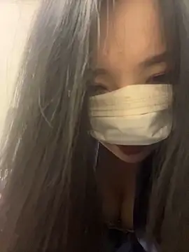 Snapshot of TW-qiqi chatting on 12/10/24, 06:49 TW-qiqi online show from 12/10/24, 06:49