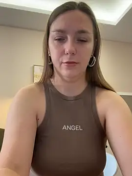 Snapshot of Janeee chatting on 12/08/24, 06:33 Janeee online show from 12/08/24, 06:33