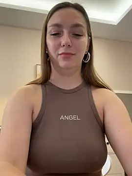 Snapshot of Janeee chatting on 12/20/24, 06:08 Janeee online show from 12/20/24, 06:08