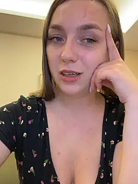 Snapshot of Janeee chatting on 02/03/25, 04:20 Janeee online show from 02/03/25, 04:20