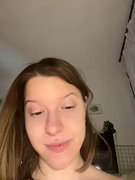 kimczii online show from 02/05/25, 10:08