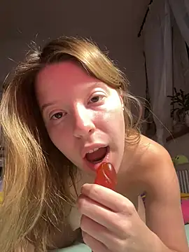 kimczii online show from 03/18/25, 06:25