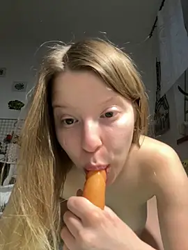 kimczii online show from 05/04/26, 10:44