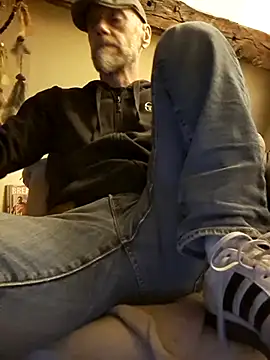 eddouxxx78 online show from 05/05/26, 02:36