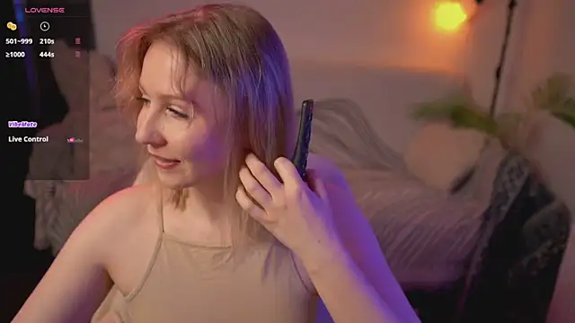 Snapshot of _Killer_Smile_ chatting on 01/29/25, 10:05 Killer Smile online show from 01/29/25, 10:05