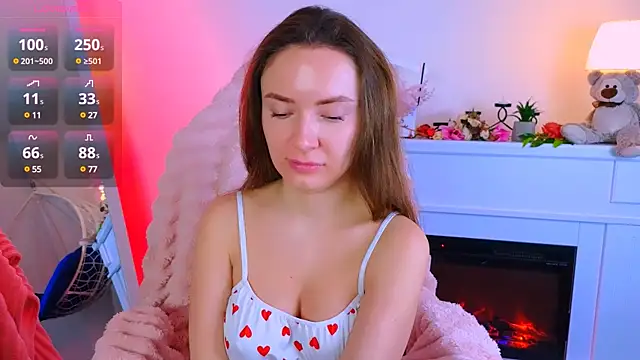 Snapshot of ___Emily___ chatting on 02/14/25, 07:49    Emily    online show from 02/14/25, 07:49