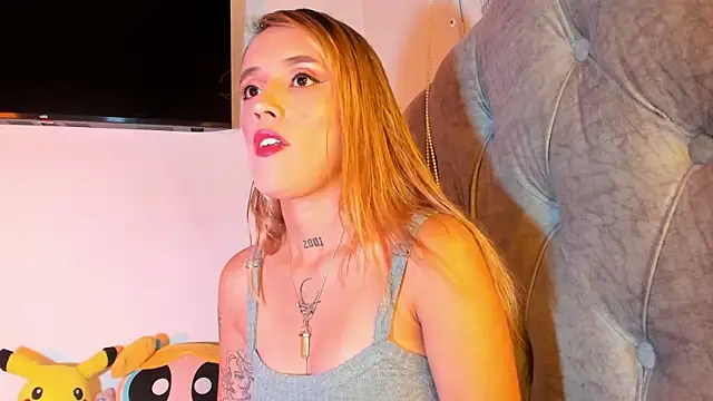 Snapshot of Sabrina_Cole chatting on 11/22/25, 03:49 Sabrina Cole online show from 11/22/25, 03:49