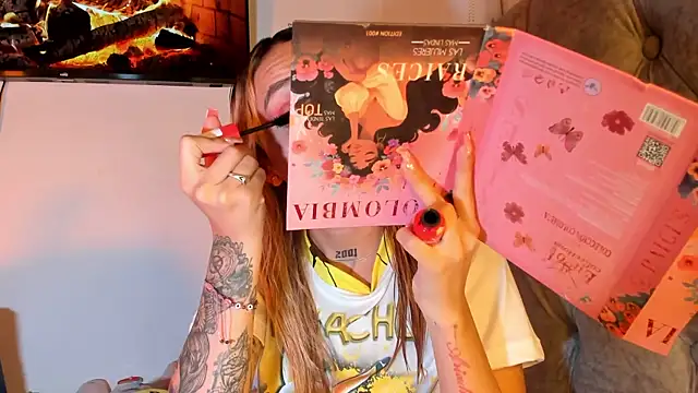 Snapshot of Sabrina_Cole chatting on 11/28/25, 04:37 Sabrina Cole online show from 11/28/25, 04:37