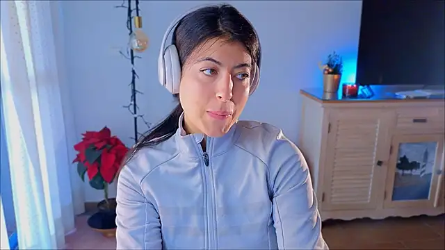 anabelcurvy online show from 12/07/24, 11:51