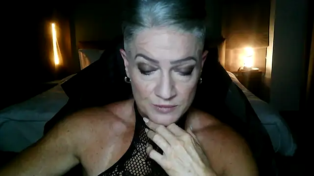 Snapshot of Devon2020 chatting on 01/14/26, 12:44 Devon2020 online show from 01/14/26, 12:44