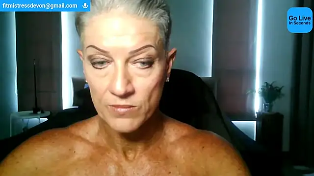 Snapshot of Devon2020 chatting on 06/16/26, 04:59 Devon2020 online show from 06/16/26, 04:59