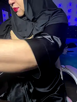 Jameela online show from 12/18/25, 07:42