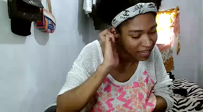 angelamarie1 online show from 03/21/25, 04:29