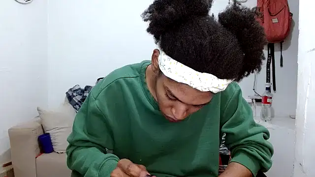 angelamarie1 online show from 11/25/25, 12:49