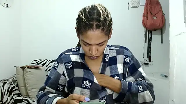 angelamarie1 online show from 01/05/26, 06:22