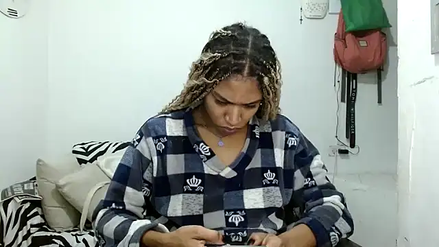 angelamarie1 online show from 01/07/26, 10:40