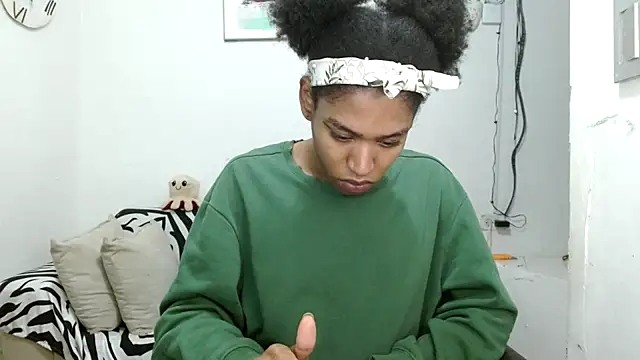 angelamarie1 online show from 02/06/26, 11:57