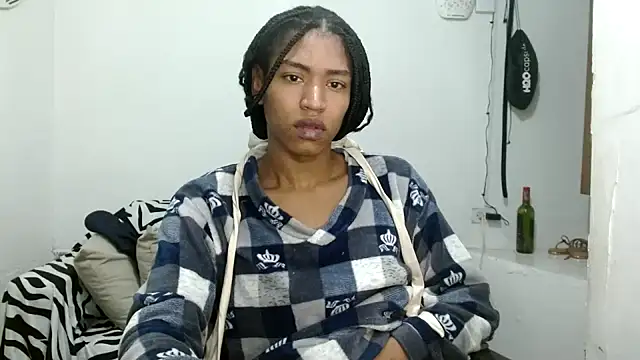 Snapshot of angelamarie1 chatting on 04/30/26, 06:53 angelamarie1 online show from 04/30/26, 06:53