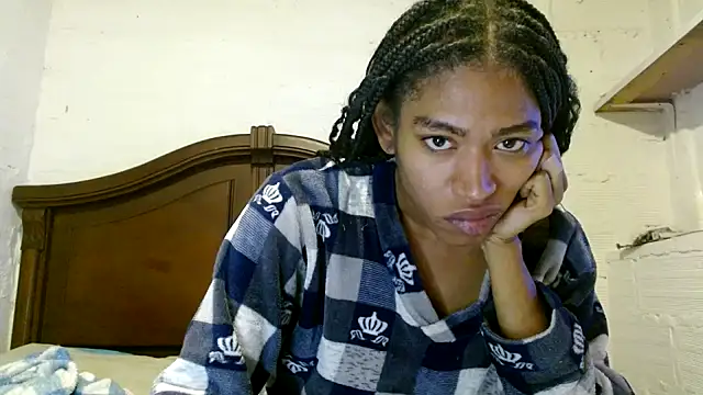 Snapshot of angelamarie1 chatting on 05/04/26, 11:39 angelamarie1 online show from 05/04/26, 11:39