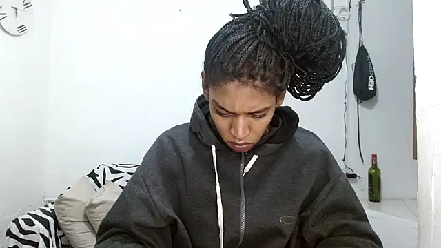 Snapshot of angelamarie1 chatting on 05/13/26, 11:40 angelamarie1 online show from 05/13/26, 11:40