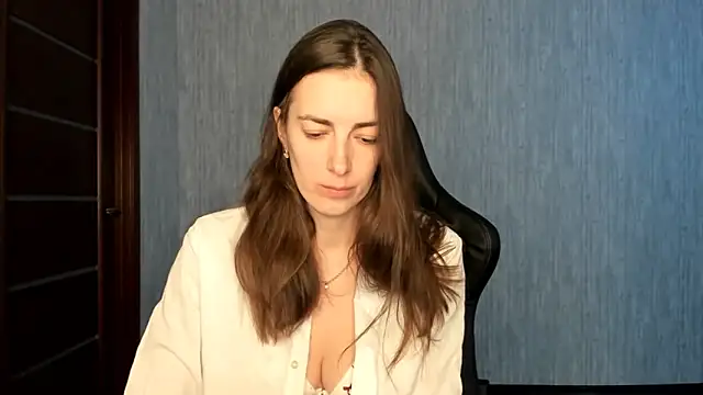 Sabrina Mur online show from 12/15/25, 11:58