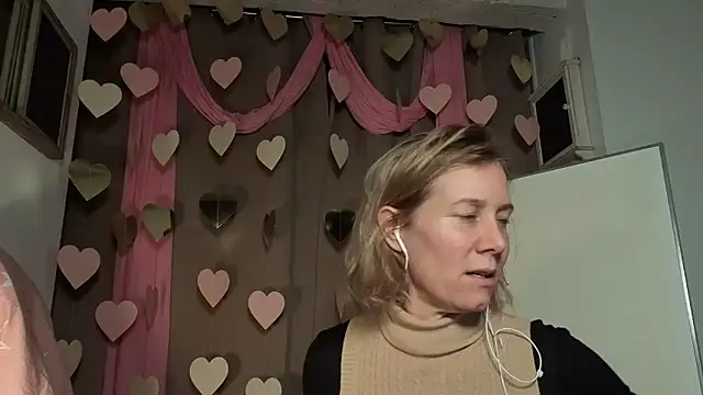 Lola Belgium online show from 02/06/26, 05:38