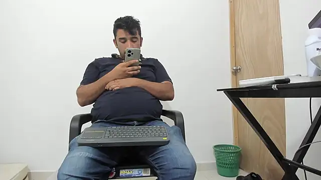 isearchcompany online show from 11/30/25, 07:40