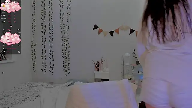 Snapshot of Mary_tiim chatting on 01/09/25, 06:26 Mary tiim online show from 01/09/25, 06:26