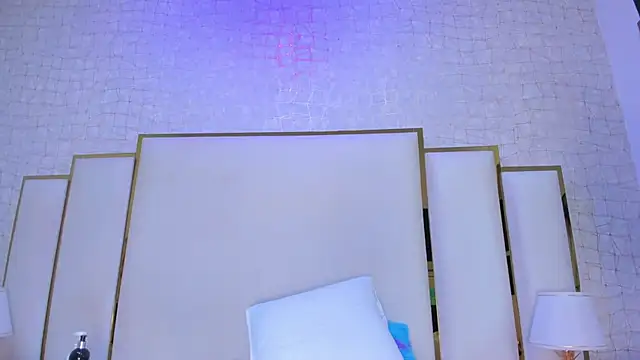 Snapshot of paola_rodriguez chatting on 02/22/26, 11:53 paola rodriguez online show from 02/22/26, 11:53