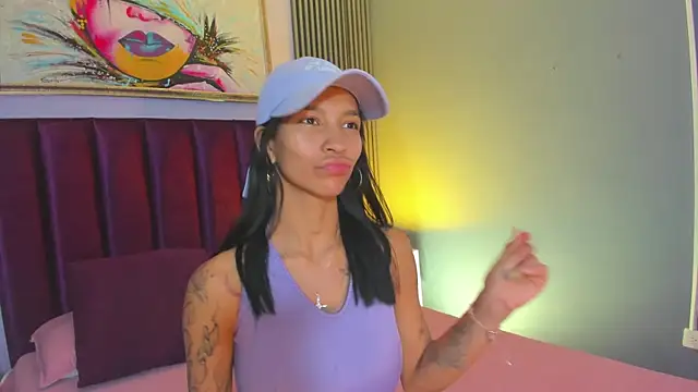 LauraAristizabal online show from 02/13/26, 12:45