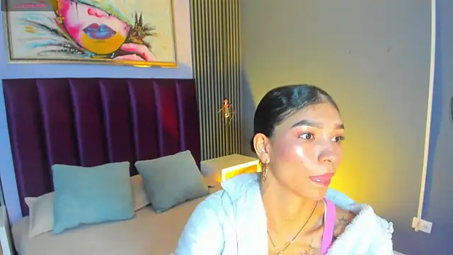 Snapshot of LauraAristizabal chatting on 04/24/26, 12:18 LauraAristizabal online show from 04/24/26, 12:18