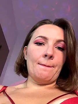 Snapshot of MaryJay_ chatting on 10/12/25, 05:34 MaryJay  online show from 10/12/25, 05:34