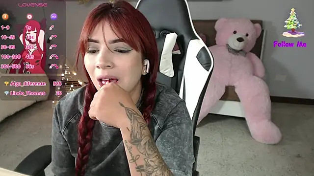 Snapshot of vane_lopez_ chatting on 12/29/24, 12:41 vane lopez online show from 12/29/24, 12:41