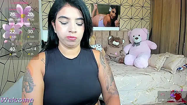 Snapshot of vane_lopez_ chatting on 09/15/25, 05:35 vane lopez online show from 09/15/25, 05:35