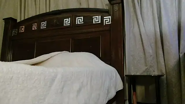 MINI Petite online show from 04/14/26, 09:04