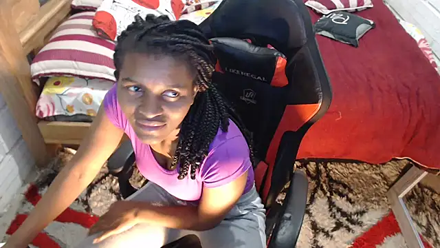 Snapshot of sexyjustin202 chatting on 12/16/24, 01:10 sexyjustin202 online show from 12/16/24, 01:10