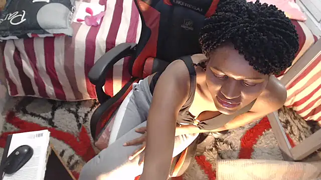 Snapshot of sexyjustin202 chatting on 01/08/25, 02:25 sexyjustin202 online show from 01/08/25, 02:25