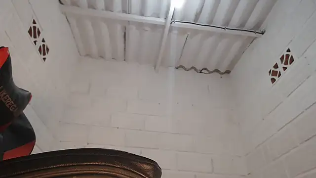 Snapshot of sexyjustin202 chatting on 01/19/25, 01:10 sexyjustin202 online show from 01/19/25, 01:10