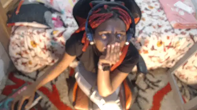 Snapshot of sexyjustin202 chatting on 02/01/25, 05:18 sexyjustin202 online show from 02/01/25, 05:18