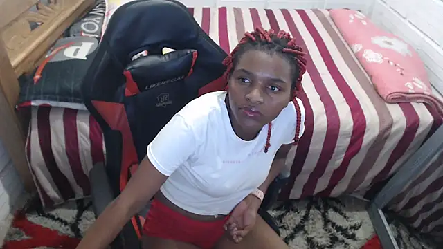 Snapshot of sexyjustin202 chatting on 02/05/25, 02:40 sexyjustin202 online show from 02/05/25, 02:40