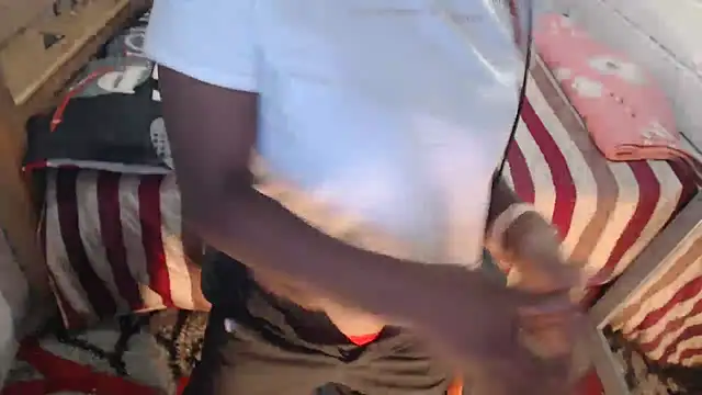 Snapshot of sexyjustin202 chatting on 02/05/25, 09:29 sexyjustin202 online show from 02/05/25, 09:29