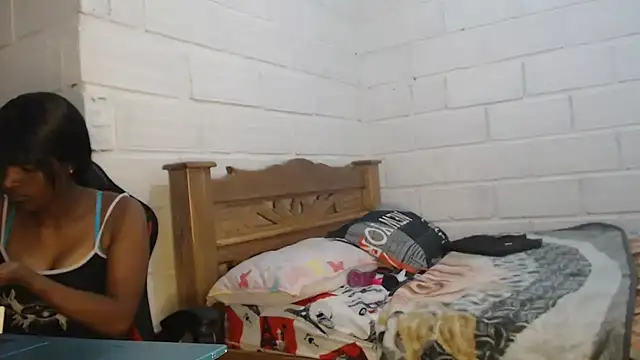 Snapshot of sexyjustin202 chatting on 09/21/25, 10:22 sexyjustin202 online show from 09/21/25, 10:22