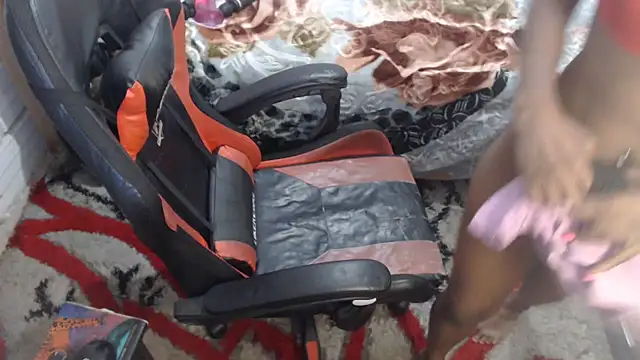 Snapshot of sexyjustin202 chatting on 09/26/25, 02:26 sexyjustin202 online show from 09/26/25, 02:26