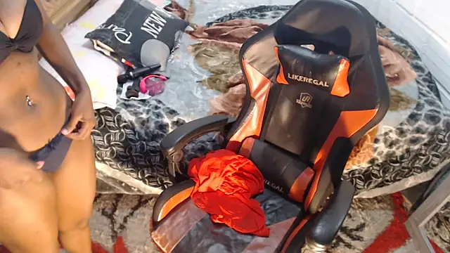 Snapshot of sexyjustin202 chatting on 10/01/25, 02:17 sexyjustin202 online show from 10/01/25, 02:17