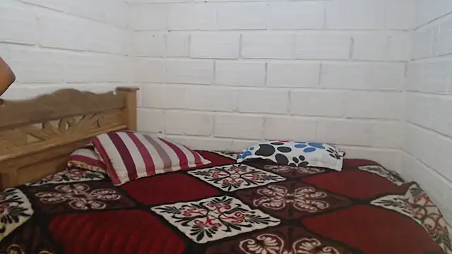 sexyjustin202 online show from 02/10/26, 04:49