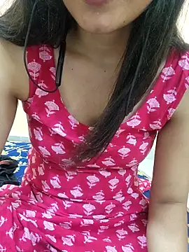 Snapshot of CuteSarikaLIVE chatting on 05/18/26, 03:57 CuteSarikaLIVE online show from 05/18/26, 03:57
