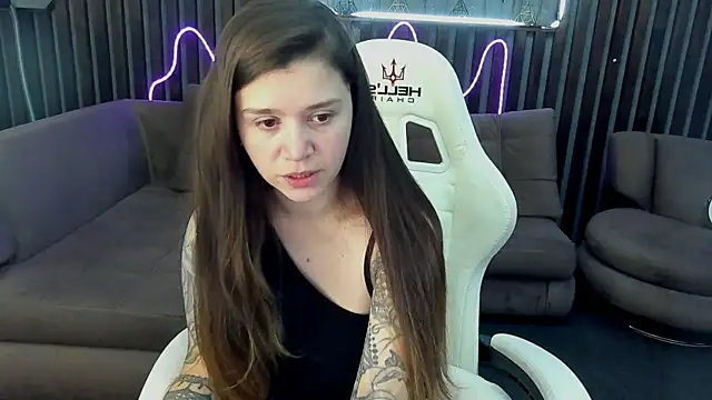 Snapshot of AmellyMilly chatting on 09/15/25, 12:38 AmellyMilly online show from 09/15/25, 12:38